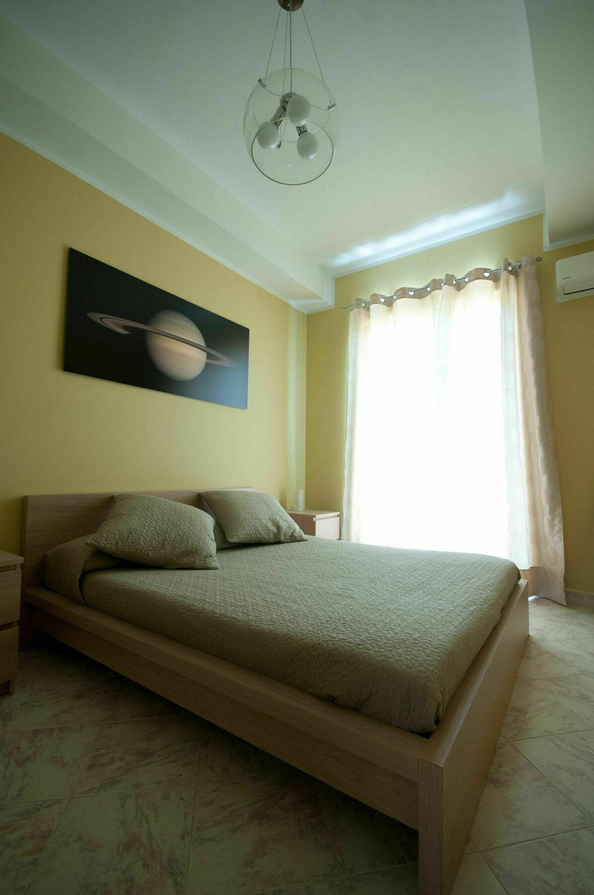 Couette-café Kosmos 3*